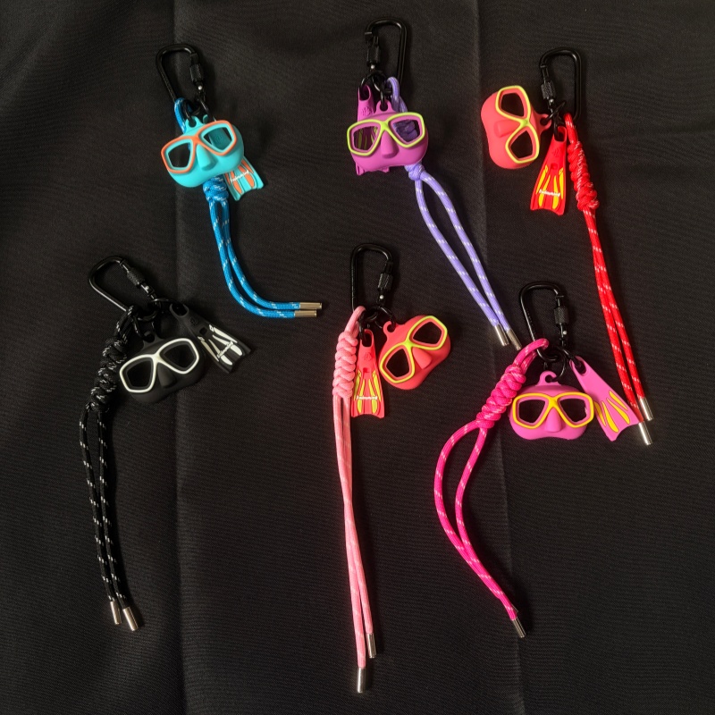 Nuevo Llavero de Silicona con  - Swim Fins reseña y precio